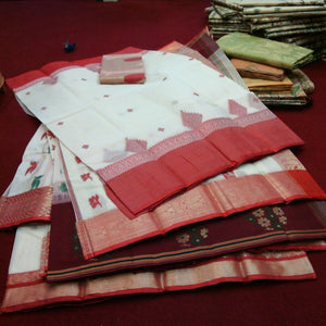 Red-white Bengal sarees in shop